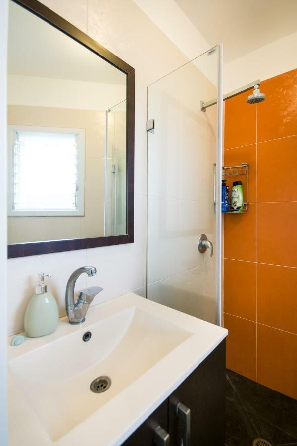 Homey Suite In Zichron Yaakov Zichron Ja’akow Zewnętrze zdjęcie